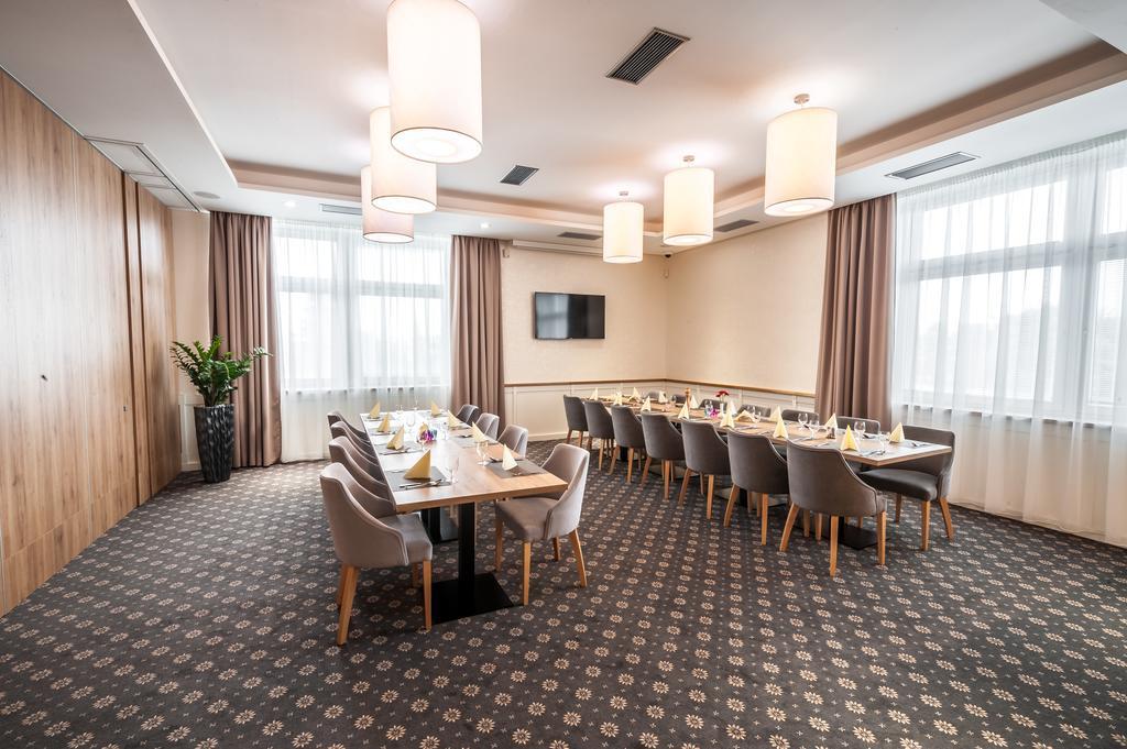 Privilege - Empire Hotels Group Košice Exterior foto